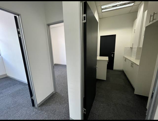 320M² OFFICE TO LET IN OBSERVATORY